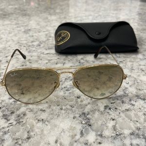 Ray-Ban RB3025 Aviator Gradient sunglasses